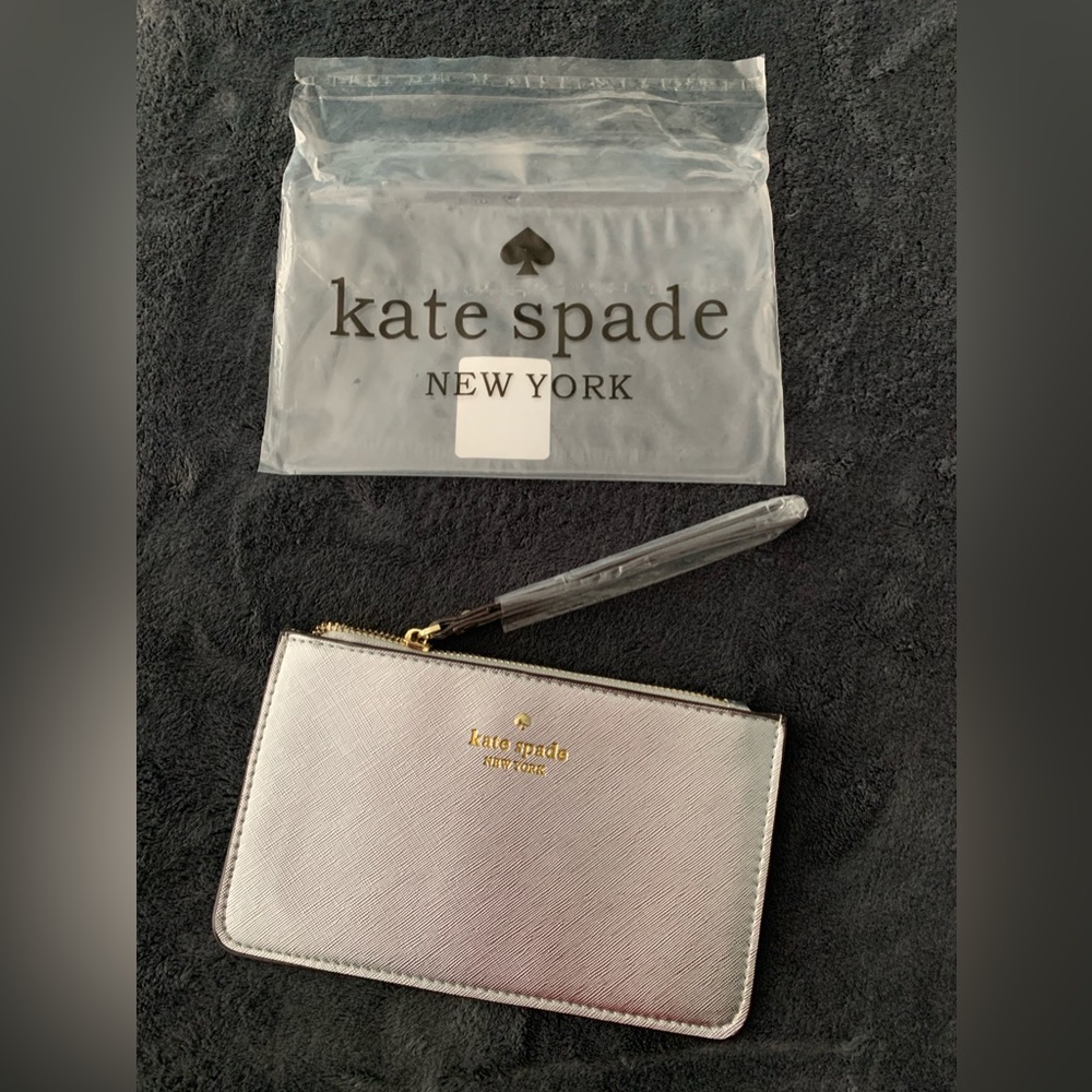 Fake brand new Kate spade wristlet